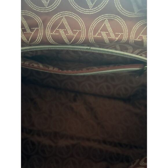 ADRIENNE VITTADINI Taupe Diamond Quilted 18" Travel Duffle Bag - Picture 10 of 11